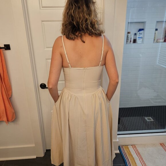 Chiara London - Summer Dress - US 6 - Picture 3 of 3